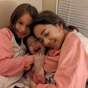 Meet your Posher, Roxana